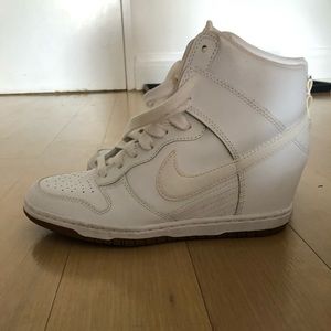White Nike Women’s Dunk Sky Hi